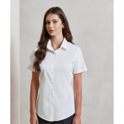 Women's stretch fit cotton poplin short sleeve blouse